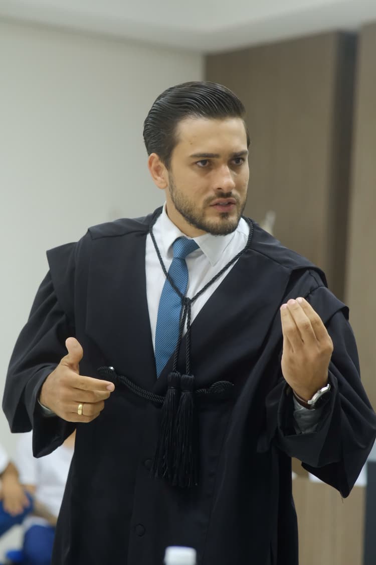 Dr. Leandro Santos